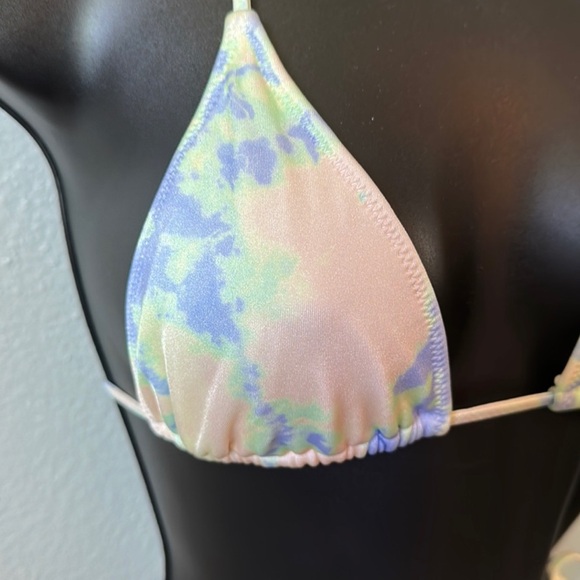 String swimsuit top. - Picture 2 of 6